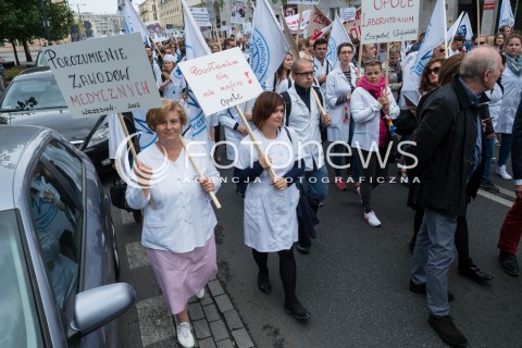  24.09.2016 WARSZAWA<br /> MANIFESTACJA SRODOWISK SLUZBY ZDROWIA <br /> N/Z UCZESTNICY <br />  