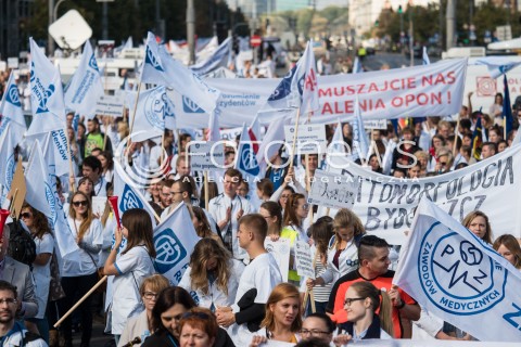  24.09.2016 WARSZAWA<br /> MANIFESTACJA SRODOWISK SLUZBY ZDROWIA <br /> N/Z UCZESTNICY <br />  
