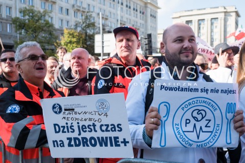  24.09.2016 WARSZAWA<br /> MANIFESTACJA SRODOWISK SLUZBY ZDROWIA <br /> N/Z UCZESTNICY <br />  