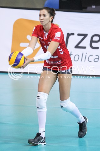  01.10.2016 RZESZOW <br />SIATKOWKA SEZON 2016/2017 WOMEN VOLLEYBALL <br />IV TURNIEJ O PUCHAR FIRMY DEVELOPRES<br />MECZ DEVELOPRES RZESZOW - MUSZYNIANKA ENEA MUSZYNA<br />N/Z KLAUDIA KACZOROWSKA SYLWETKA <br /> 