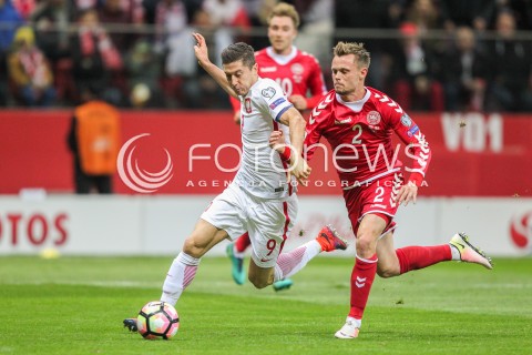  08.10.2016 WARSZAWA PILKA NOZNA <br />FOOTBALL POLISH ELIMINACJE MS 2018<br />MECZ POLSKA - DANIA NA STADIONIE NARODOWYM<br />N/Z ROBERT LEWANDOWSKI  PETER ANKERSEN <br /> 