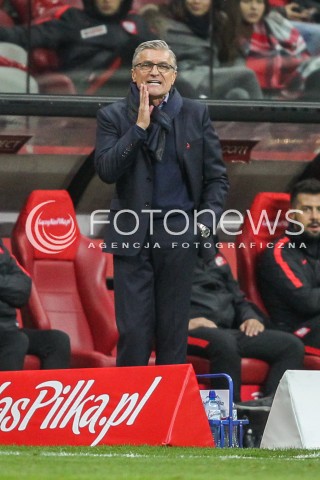  08.10.2016 WARSZAWA PILKA NOZNA <br />FOOTBALL POLISH ELIMINACJE MS 2018<br />MECZ POLSKA - DANIA NA STADIONIE NARODOWYM<br />N/Z ADAM NAWALKA - TRENER REPREZENTACJI POLSKI ( HEAD COACH ) SYLWETKA ZLOSC EMOCJE<br /> 