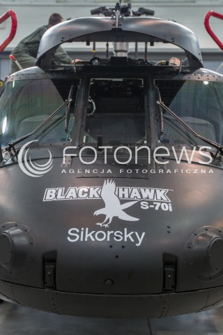  10.10.2016 MIELEC <br />WIZYTA PREMIER BEATY SZYDLO W POLSKICH ZAKLADACH LOTNICZYCH PZL MIELEC <br />WIZYTA MA ZWIAZEK Z PLANEM ZAKUPU SMIGLOWCOW SIKORSKI BLACKHAWK DLA POLSKIEJ ARMII<br />ZDJECIE ILUSTRACYJNE<br />LINIA PRODUKCYJNA SMIGLOWCOW BLACKHAWK S-70I<br />N/Z SMIGLOWIEC HELIKOPTER SIKORSKY BLACKHAWK<br /> 