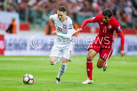  11.10.2016 WARSZAWA PILKA NOZNA <br />FOOTBALL POLISH ELIMINACJE MS 2018<br />MECZ POLSKA - ARMENIA NA STADIONIE NARODOWYM<br />N/Z PIOTR ZIELINSKI ARTAK GRIGORJAN <br /> 