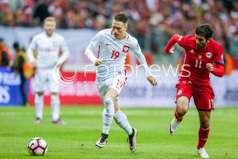  11.10.2016 WARSZAWA PILKA NOZNA <br />FOOTBALL POLISH ELIMINACJE MS 2018<br />MECZ POLSKA - ARMENIA NA STADIONIE NARODOWYM<br />N/Z PIOTR ZIELINSKI ARTAK GRIGORJAN <br /> 