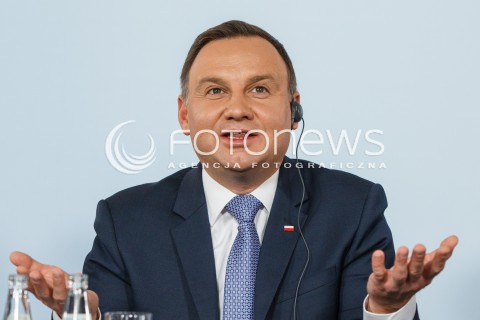  15.10.2016 RZESZOW <br />SPOTKANIE PREZYDENTOW PANSTW GRUPY WYSZEHRADZKIEJ W RZESZOWIE<br />N/Z ANDRZEJ DUDA ( PREZYDENT RP POLSKI ) <br /> 