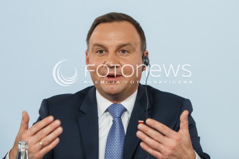  15.10.2016 RZESZOW <br />SPOTKANIE PREZYDENTOW PANSTW GRUPY WYSZEHRADZKIEJ W RZESZOWIE<br />N/Z ANDRZEJ DUDA ( PREZYDENT RP POLSKI ) <br /> 