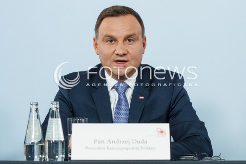  15.10.2016 RZESZOW <br />SPOTKANIE PREZYDENTOW PANSTW GRUPY WYSZEHRADZKIEJ W RZESZOWIE<br />N/Z ANDRZEJ DUDA ( PREZYDENT RP POLSKI ) <br /> 