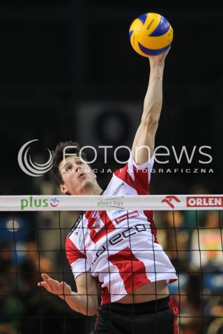  21.10.2016 RZESZOW<br />SIATKOWKA PLUSLIGA 2016/2017 MEN VOLLEYBALL POLAND POLISH PLUS LIGA LEAGUE SEASON 2016/2017<br />MECZ ASSECO RESOVIA RZESZOW - LOTOS TREFL GDANSK <br />N/Z THIBAULT ROSSARD SYLWETKA ATAK<br /> 