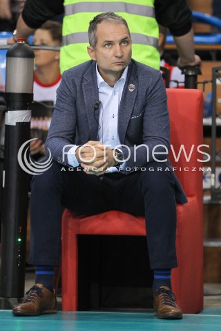  21.10.2016 RZESZOW<br />SIATKOWKA PLUSLIGA 2016/2017 MEN VOLLEYBALL POLAND POLISH PLUS LIGA LEAGUE SEASON 2016/2017<br />MECZ ASSECO RESOVIA RZESZOW - LOTOS TREFL GDANSK <br />N/Z ANDRZEJ KOWAL - I TRENER ( HEAD COACH ) SYLWETKA <br /> 