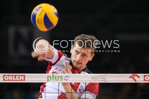  21.10.2016 RZESZOW<br />SIATKOWKA PLUSLIGA 2016/2017 MEN VOLLEYBALL POLAND POLISH PLUS LIGA LEAGUE SEASON 2016/2017<br />MECZ ASSECO RESOVIA RZESZOW - LOTOS TREFL GDANSK <br />N/Z PIOTR NOWAKOWSKI SYLWETKA ATAK<br /> 