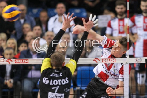  21.10.2016 RZESZOW<br />SIATKOWKA PLUSLIGA 2016/2017 MEN VOLLEYBALL POLAND POLISH PLUS LIGA LEAGUE SEASON 2016/2017<br />MECZ ASSECO RESOVIA RZESZOW - LOTOS TREFL GDANSK <br />N/Z JOHN GORDON PERRIN <br /> 