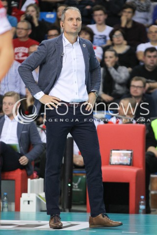  21.10.2016 RZESZOW<br />SIATKOWKA PLUSLIGA 2016/2017 MEN VOLLEYBALL POLAND POLISH PLUS LIGA LEAGUE SEASON 2016/2017<br />MECZ ASSECO RESOVIA RZESZOW - LOTOS TREFL GDANSK <br />N/Z ANDRZEJ KOWAL - I TRENER ( HEAD COACH ) SYLWETKA <br /> 
