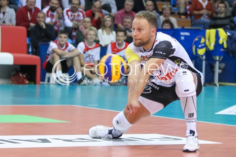  21.10.2016 RZESZOW<br />SIATKOWKA PLUSLIGA 2016/2017 MEN VOLLEYBALL POLAND POLISH PLUS LIGA LEAGUE SEASON 2016/2017<br />MECZ ASSECO RESOVIA RZESZOW - LOTOS TREFL GDANSK <br />N/Z PIOTR GACEK SYLWETKA <br /> 