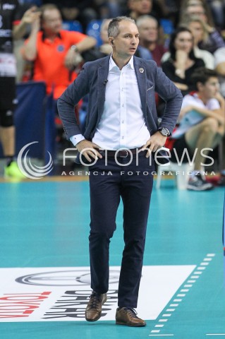  21.10.2016 RZESZOW<br />SIATKOWKA PLUSLIGA 2016/2017 MEN VOLLEYBALL POLAND POLISH PLUS LIGA LEAGUE SEASON 2016/2017<br />MECZ ASSECO RESOVIA RZESZOW - LOTOS TREFL GDANSK <br />N/Z ANDRZEJ KOWAL - I TRENER ( HEAD COACH ) SYLWETKA <br /> 