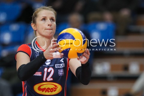  23.10.2016 RZESZOW<br />SIATKOWKA ORLEN LIGA 2016/2017 WOMEN VOLLEYBALL POLAND POLISH ORLENLIGA LEAGUE SEASON 2016/2017<br />MECZ DEVELOPRES SKYRES RZESZOW - BUDOWLANI LODZ <br />N/Z HEIKE BEIER SYLWETKA <br /> 