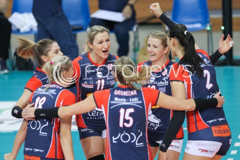  23.10.2016 RZESZOW<br />SIATKOWKA ORLEN LIGA 2016/2017 WOMEN VOLLEYBALL POLAND POLISH ORLENLIGA LEAGUE SEASON 2016/2017<br />MECZ DEVELOPRES SKYRES RZESZOW - BUDOWLANI LODZ <br />N/Z SYLWIA PYCIA HEIKE BEIER GABRIELA POLANSKA RADOSC EMOCJE <br /> 