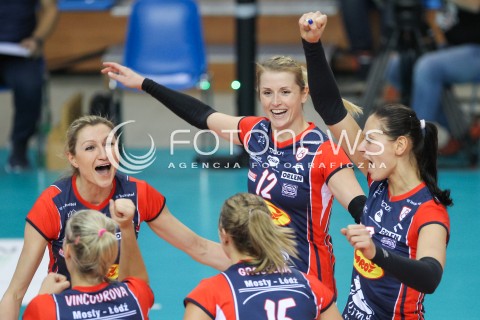  23.10.2016 RZESZOW<br />SIATKOWKA ORLEN LIGA 2016/2017 WOMEN VOLLEYBALL POLAND POLISH ORLENLIGA LEAGUE SEASON 2016/2017<br />MECZ DEVELOPRES SKYRES RZESZOW - BUDOWLANI LODZ <br />N/Z SYLWIA PYCIA HEIKE BEIER GABRIELA POLANSKA RADOSC EMOCJE <br /> 