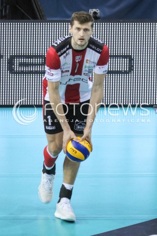  30.10.2016 RZESZOW<br />SIATKOWKA PLUSLIGA 2016/2017 MEN VOLLEYBALL POLAND POLISH PLUS LIGA LEAGUE SEASON 2016/2017<br />MECZ ASSECO RESOVIA RZESZOW - CERRAD CZARNI RADOM <br />N/Z PIOTR NOWAKOWSKI SYLWETKA <br /> 