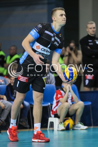  30.10.2016 RZESZOW<br />SIATKOWKA PLUSLIGA 2016/2017 MEN VOLLEYBALL POLAND POLISH PLUS LIGA LEAGUE SEASON 2016/2017<br />MECZ ASSECO RESOVIA RZESZOW - CERRAD CZARNI RADOM <br />N/Z BARTLOMIEJ BOLADZ SYLWETKA <br /> 