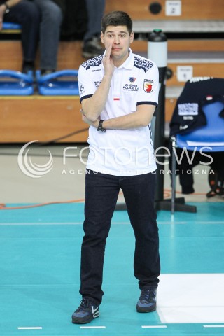  06.11.2016 RZESZOW<br />SIATKOWKA ORLEN LIGA 2016/2017 WOMEN VOLLEYBALL POLAND POLISH ORLENLIGA LEAGUE SEASON 2016/2017<br />MECZ DEVELOPRES SKYRES RZESZOW - CHEMIK POLICE <br />N/Z JAKUB GLUSZAK - I TRENER ( HEAD COACH ) SYLWETKA <br /> 