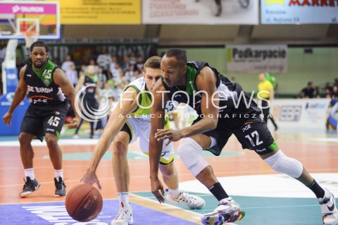  07.11.2016 KROSNO <br />KOSZYKOWKA TAURON BASKET LIGA PLK 2016/2017 <br />MEN BASKETBALL POLAND POLISH BASKETLIGA LEAGUE SEASON 2016/2017 <br />MECZ MIASTO SZKLA KROSNO - PGE TUROW ZGORZELEC<br />N/Z DAVID JACKSON CHRIS CZERAPOWICZ <br /> 