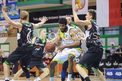  07.11.2016 KROSNO <br />KOSZYKOWKA TAURON BASKET LIGA PLK 2016/2017 <br />MEN BASKETBALL POLAND POLISH BASKETLIGA LEAGUE SEASON 2016/2017 <br />MECZ MIASTO SZKLA KROSNO - PGE TUROW ZGORZELEC<br />N/Z KAREEM MADDOX KACPER BOROWSKI <br /> 