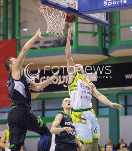  07.11.2016 KROSNO <br />KOSZYKOWKA TAURON BASKET LIGA PLK 2016/2017 <br />MEN BASKETBALL POLAND POLISH BASKETLIGA LEAGUE SEASON 2016/2017 <br />MECZ MIASTO SZKLA KROSNO - PGE TUROW ZGORZELEC<br />N/Z DARIUSZ OCZKOWICZ <br /> 