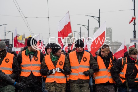  11.11.2016 WARSZAWA <br />MARSZ NIEPODLEGLOSCI 2016 SRODOWISK NARODOWYCH W WARSZAWIE <br />N/Z UCZESTNICY CZOLO MARSZU<br /> 