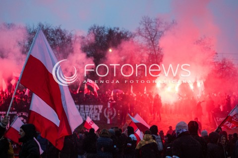  11.11.2016 WARSZAWA <br />MARSZ NIEPODLEGLOSCI 2016 SRODOWISK NARODOWYCH W WARSZAWIE <br />N/Z UCZESTNICY <br /> 
