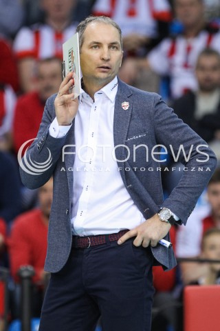  12.11.2016 RZESZOW<br />SIATKOWKA PLUSLIGA 2016/2017 MEN VOLLEYBALL POLAND POLISH PLUS LIGA LEAGUE SEASON 2016/2017<br />MECZ ASSECO RESOVIA RZESZOW - GKS KATOWICE <br />N/Z ANDRZEJ KOWAL - I TRENER ( HEAD COACH ) SYLWETKA <br /> 