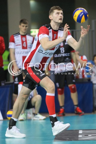  12.11.2016 RZESZOW<br />SIATKOWKA PLUSLIGA 2016/2017 MEN VOLLEYBALL POLAND POLISH PLUS LIGA LEAGUE SEASON 2016/2017<br />MECZ ASSECO RESOVIA RZESZOW - GKS KATOWICE <br />N/Z PIOTR NOWAKOWSKI SYLWETKA <br /> 