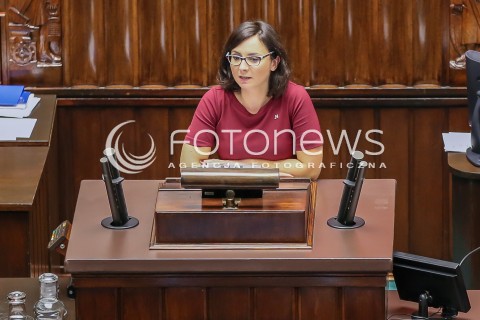  15.11.2016 WARSZAWA SEJM<br />POSIEDZENIE SEJMU RP<br />N/Z KAMILA GASIK PIHOWICZ <br /> 