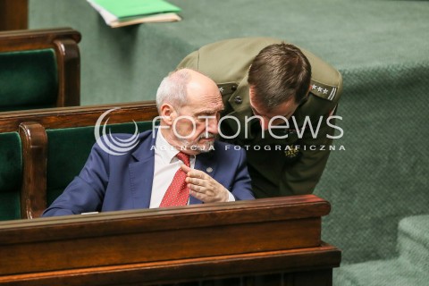  15.11.2016 WARSZAWA SEJM<br />POSIEDZENIE SEJMU RP<br />N/Z ANTONI MACIEREWICZ I PULKOWNIK WOJSKOWY WOJSKO<br /> 