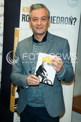  20.11.2016 WARSZAWA<br />PROMOCJA KSIAZKI ROBERTA BIEDRONIA PT. POD PRAD<br />N/Z ROBERT BIEDRON<br /> 