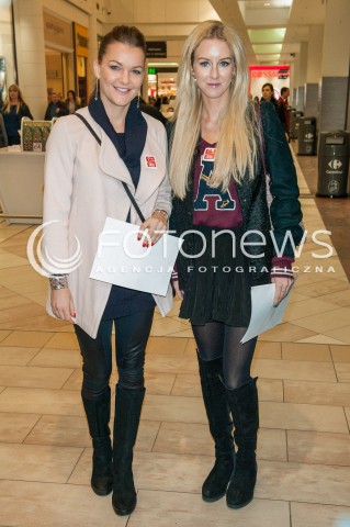  29.11.2016 WARSZAWA<br />AKCJA SZLACHETNA PACZKA Z UDZIALEM TENISISTEK SIOSTR RADWANSKICH<br />N/Z ULA RADWANSKA<br /> 