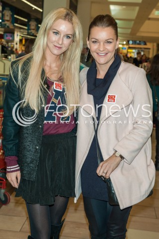  29.11.2016 WARSZAWA<br />AKCJA SZLACHETNA PACZKA Z UDZIALEM TENISISTEK SIOSTR RADWANSKICH<br />N/Z ULA RADWANSKA<br /> 