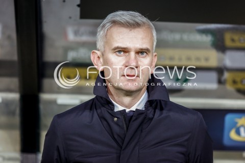  02.12.2016 WARSZAWA PILKA NOZNA <br />FOOTBALL EKSTRAKLASA STADION LEGII<br />MECZ LEGIA WARSZAWA - WISLA PLOCK<br />N/Z JACEK MAGIERA - TRENER LEGII ( HEAD COACH ) <br /> 