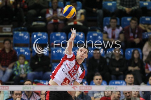  03.12.2016 RZESZOW<br />SIATKOWKA PLUSLIGA 2016/2017 MEN VOLLEYBALL POLAND POLISH PLUS LIGA LEAGUE SEASON 2016/2017<br />MECZ ASSECO RESOVIA RZESZOW - BBTS BIELSKO - BIALA <br />N/Z GAVIN SCHMITT SYLWETKA ZAGRYWKA <br /> 