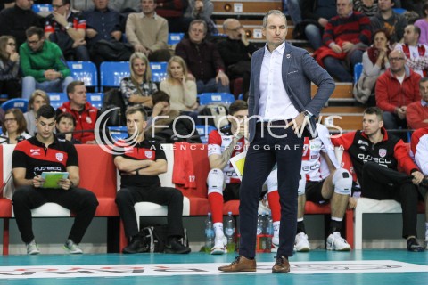  03.12.2016 RZESZOW<br />SIATKOWKA PLUSLIGA 2016/2017 MEN VOLLEYBALL POLAND POLISH PLUS LIGA LEAGUE SEASON 2016/2017<br />MECZ ASSECO RESOVIA RZESZOW - BBTS BIELSKO - BIALA <br />N/Z ANDRZEJ KOWAL - I TRENER ( HEAD COACH ) SYLWETKA LAWKA TRENERSKA <br /> 
