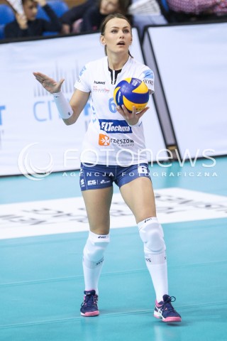  04.12.2016 RZESZOW<br />SIATKOWKA ORLEN LIGA 2016/2017 WOMEN VOLLEYBALL POLAND POLISH ORLENLIGA LEAGUE SEASON 2016/2017<br />MECZ DEVELOPRES SKYRES RZESZOW - KSZO OSTROWIEC<br />N/Z KATARZYNA ZABINSKA WARZOCHA SYLWETKA <br /> 