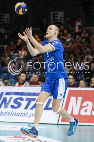  14.12.2016 RZESZOW<br />SIATKOWKA PLUSLIGA 2016/2017 MEN VOLLEYBALL POLAND POLISH PLUS LIGA LEAGUE SEASON 2016/2017<br />MECZ ASSECO RESOVIA RZESZOW - MKS BEDZIN <br />N/Z ARTUR RATAJCZAK SYLWETKA <br /> 