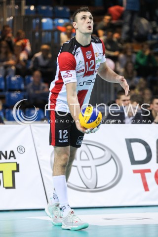  14.12.2016 RZESZOW<br />SIATKOWKA PLUSLIGA 2016/2017 MEN VOLLEYBALL POLAND POLISH PLUS LIGA LEAGUE SEASON 2016/2017<br />MECZ ASSECO RESOVIA RZESZOW - MKS BEDZIN <br />N/Z GAVIN SCHMITT SYLWETKA <br /> 