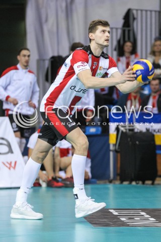  14.12.2016 RZESZOW<br />SIATKOWKA PLUSLIGA 2016/2017 MEN VOLLEYBALL POLAND POLISH PLUS LIGA LEAGUE SEASON 2016/2017<br />MECZ ASSECO RESOVIA RZESZOW - MKS BEDZIN <br />N/Z PIOTR NOWAKOWSKI SYLWETKA <br /> 