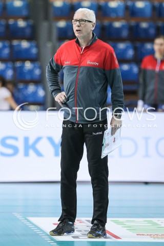  18.12.2016 RZESZOW<br />SIATKOWKA ORLEN LIGA 2016/2017 WOMEN VOLLEYBALL POLAND POLISH ORLENLIGA LEAGUE SEASON 2016/2017<br />MECZ DEVELOPRES SKYRES RZESZOW - GIACOMINI BUDOWLANI TORUN <br />N/Z JACEK SKROK - I TRENER ( HEAD COACH ) SYLWETKA <br /> 