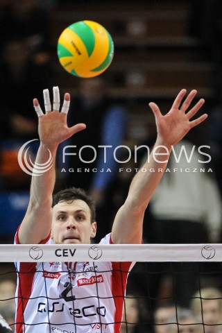  22.12.2016 RZESZOW POLAND<br />SIATKOWKA LIGA MISTRZOW <br />MEN CEV VOLLEYBALL CHAMPIONS LEAGUE 2016/2017<br />MATCH ASSECO RESOVIA RZESZOW - BERLIN RECYCLING VOLLEYS <br />N/Z GAVIN SCHMITT SYLWETKA BLOK<br /> 