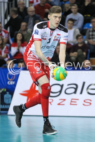  22.12.2016 RZESZOW POLAND<br />SIATKOWKA LIGA MISTRZOW <br />MEN CEV VOLLEYBALL CHAMPIONS LEAGUE 2016/2017<br />MATCH ASSECO RESOVIA RZESZOW - BERLIN RECYCLING VOLLEYS <br />N/Z BARTLOMIEJ LEMANSKI SYLWETKA <br /> 