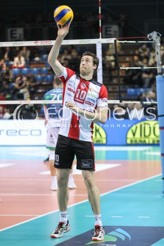  30.12.2016 RZESZOW<br />SIATKOWKA PLUSLIGA 2016/2017 MEN VOLLEYBALL POLAND POLISH PLUS LIGA LEAGUE SEASON 2016/2017<br />MECZ ASSECO RESOVIA RZESZOW - ONICO AZS POLITECHNIKA WARSZAWSKA <br />N/Z JOCHEN SCHOPS SYLWETKA <br /> 