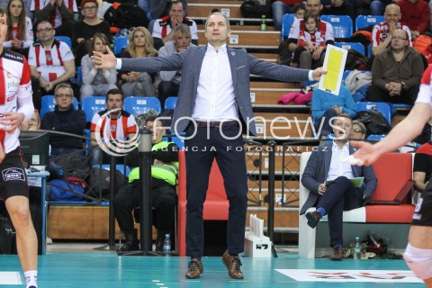  07.01.2017 RZESZOW<br />SIATKOWKA PLUSLIGA 2016/2017 MEN VOLLEYBALL POLAND POLISH PLUS LIGA LEAGUE SEASON 2016/2017<br />MECZ ASSECO RESOVIA RZESZOW - ESPADON SZCZECIN <br />N/Z ANDRZEJ KOWAL - I TRENER ( HEAD COACH ) SYLWETKA <br /> 