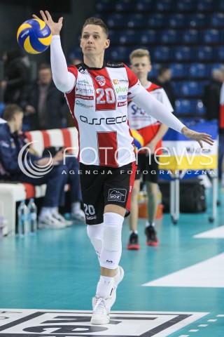  11.01.2017 RZESZOW <br />SIATKOWKA PUCHAR POLSKI MEZCZYZN 2017 <br />MECZ 1/4 PUCHARU POLSKI <br />MEN VOLLEYBALL POLAND POLISH CUP SEASON 2016/2017 <br />MECZ ASSECO RESOVIA RZESZOW - LOTOS TREFL GDANSK <br />N/Z FREDERIC WINTERS SYLWETKA <br /> 